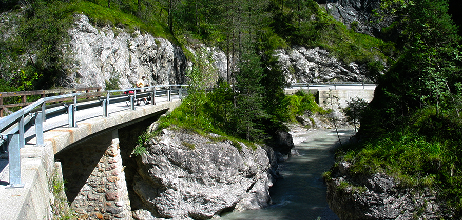 trogenerklamm