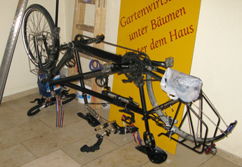 Fiets wacht op betere tijden